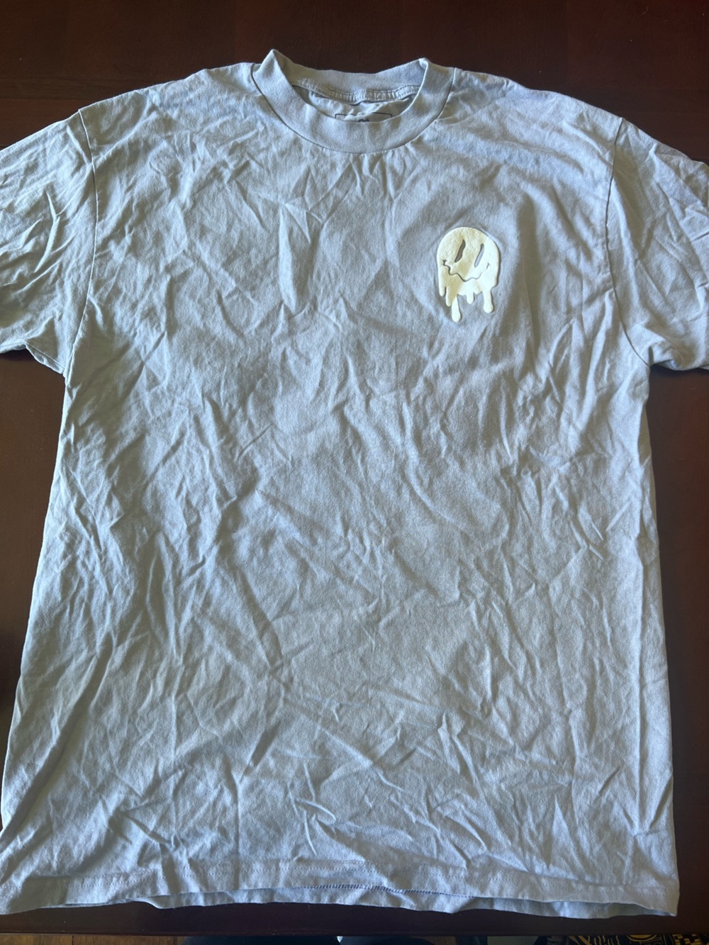 Red Eight Light Blue T-Shirt Style